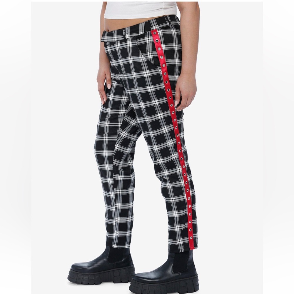 Hot Topic Black and White Plaid Cropped Pants with Red Stripe